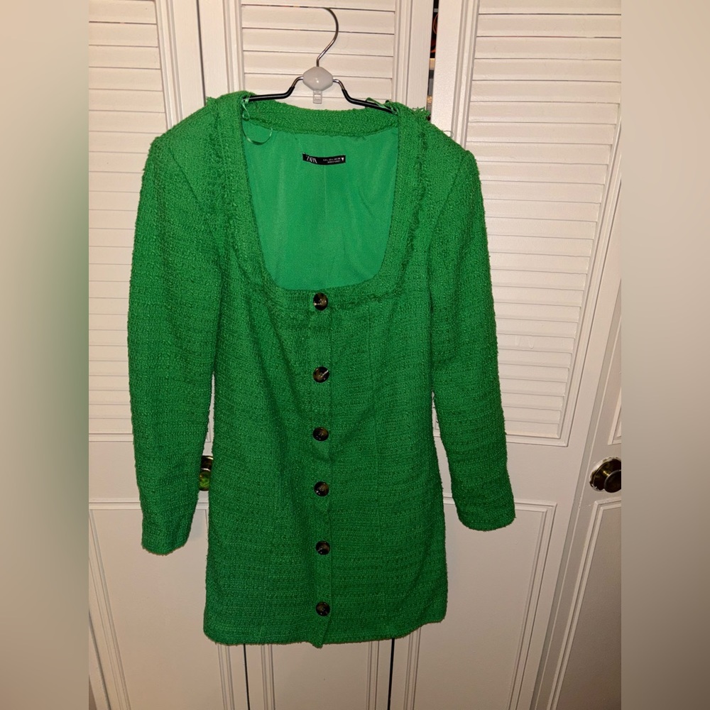 LIKE NEW GREEN ZARA DRESS